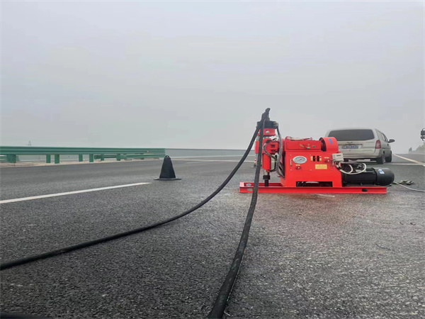 德惠马路路基路面开裂下沉注浆加固灌浆